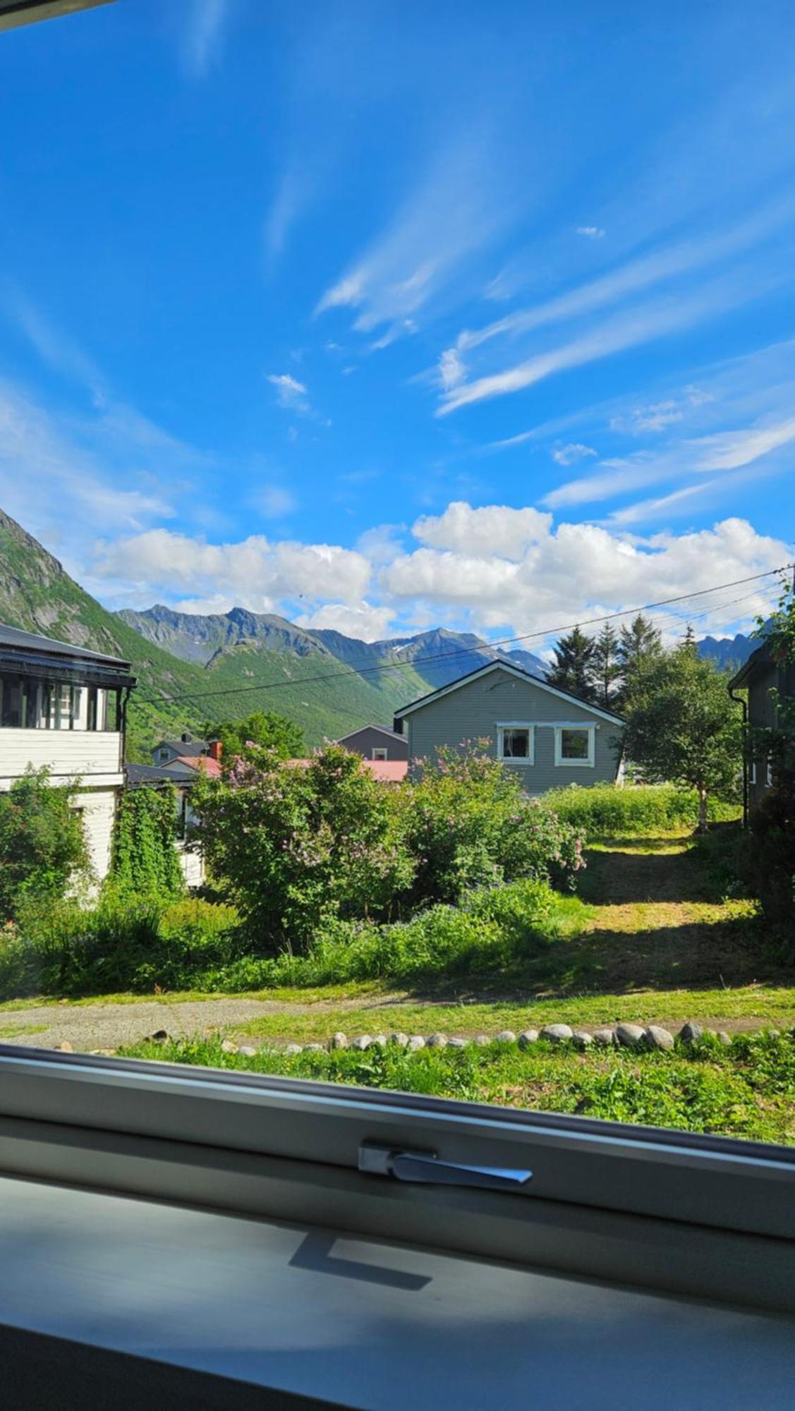 The Northern House Gryllefjord Екстериор снимка